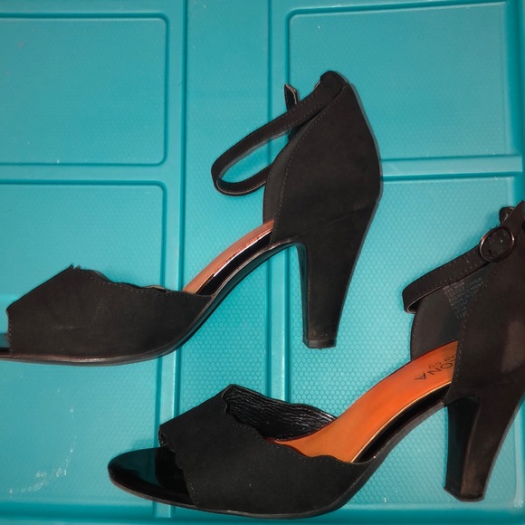 Arizona Jean Co black  Galloway Heels Size 8 - Picture 3 of 3